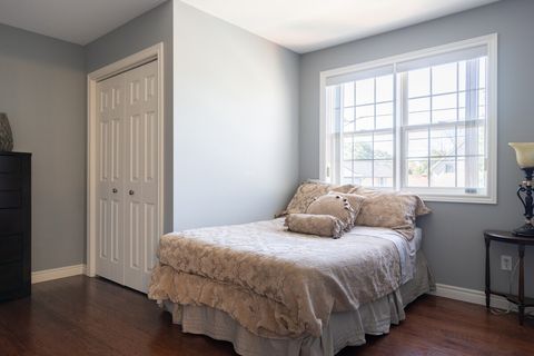 Second Bedroom (Upstairs) with King Size Bed