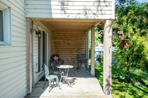 Deck with Outdoor Seating in Tranquil Environment
