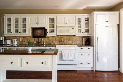 Full Kitchen with K-Cup compatible Coffee Maker