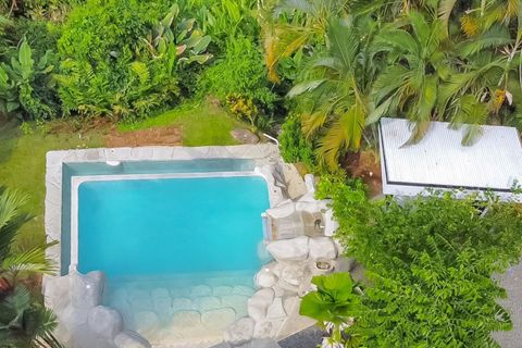 Pool Oasis: Dive into relaxation in your own tropical paradise with stunning views!