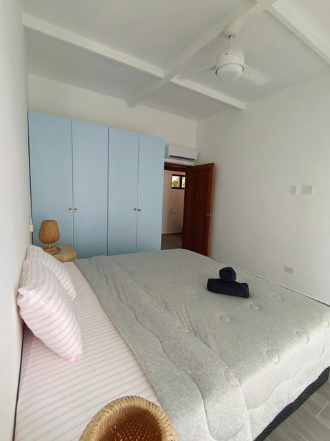 ROOM 2