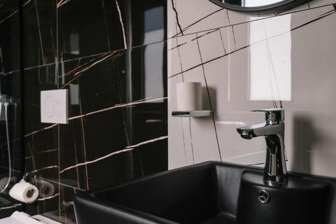 Bathroom 2 details (Ensuite to bedroom 2 | First floor)