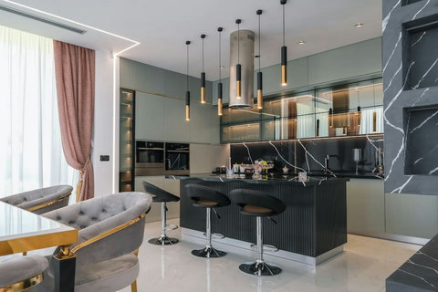 Fully-equipped kitchen