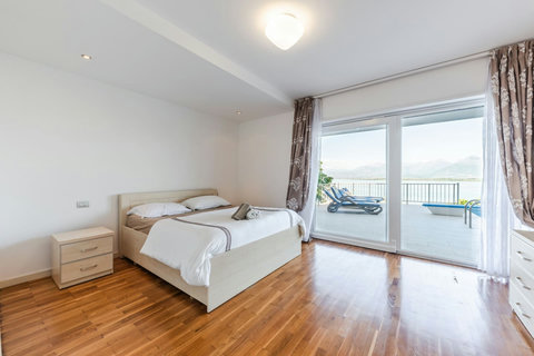 Bedroom 3 - Double room (King size | Ground floor)