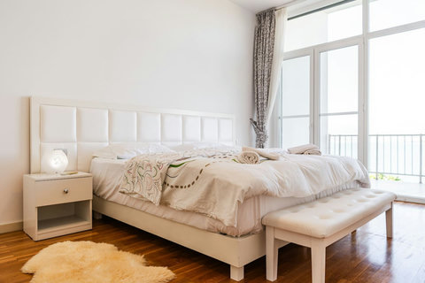 Bedroom 1 - Double Room (King Size | First Floor)