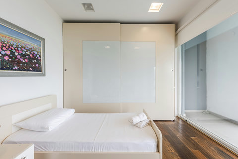 Bedroom 4 with a single bed (First floor)