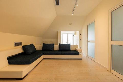 Living room (First floor)