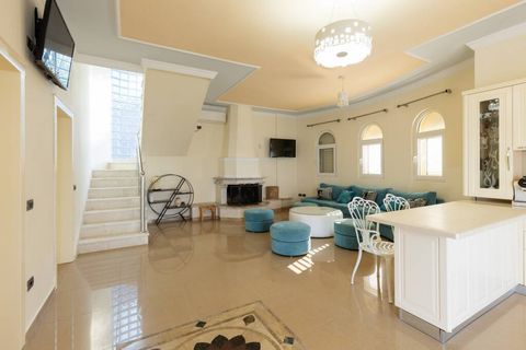 Living room (Ground floor)