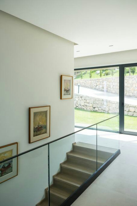 Hallway (First floor)