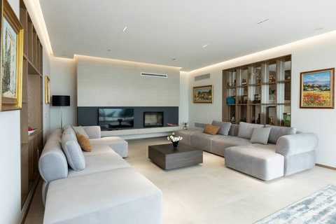 Living room (Ground floor)