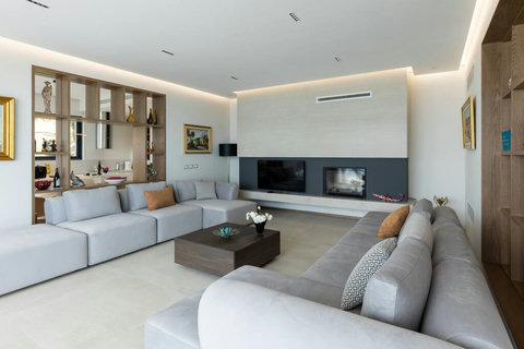 Living room (Ground floor)