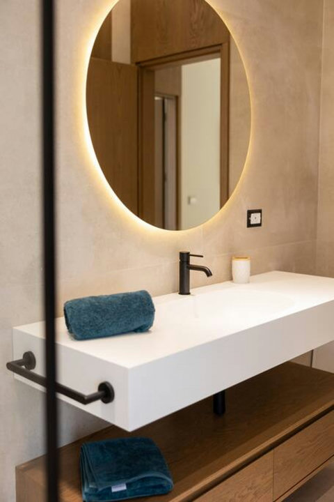 Bedroom 2 details (First floor)