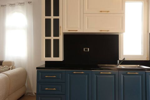 Fully-equipped kitchen