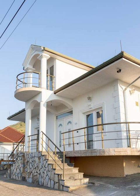 View of the house (West)