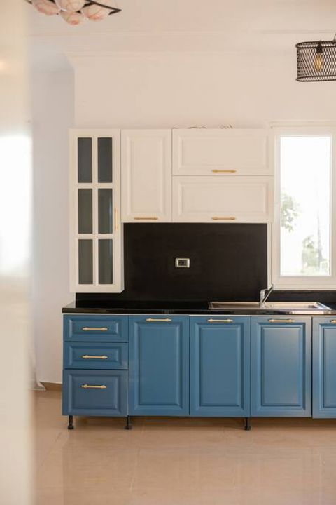 Fully-equipped kitchen