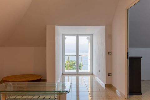 Living room (First floor)