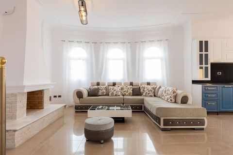 Living room (Ground floor)