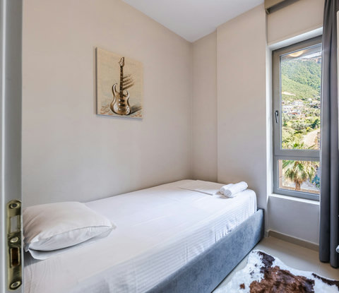 Bedroom 2 with a single bed