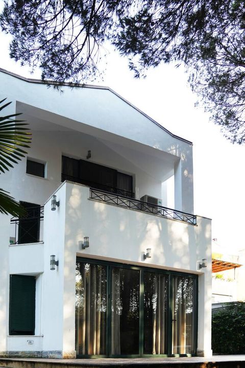 View of the villa (Center)