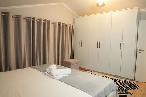 Bedroom 5 with a double bed (King size | first floor)