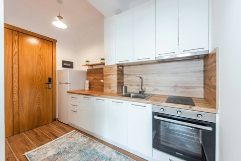 Fully-equipped kitchen