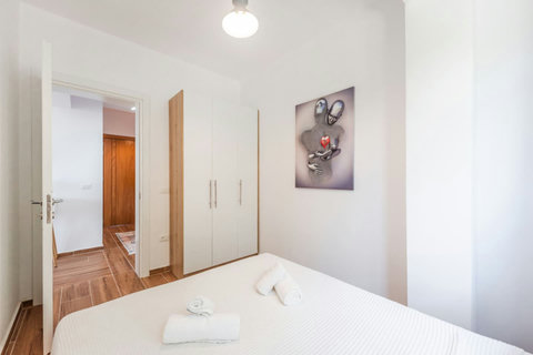 Bedroom with a double bed