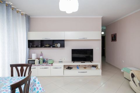 Living Room & Dining Area