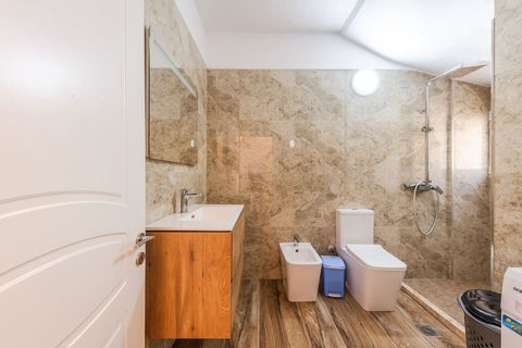 Bathroom 1 (Ground Floor)