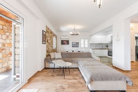 Living Room (Ground Floor)