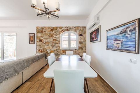 Dining Area (Ground Floor)