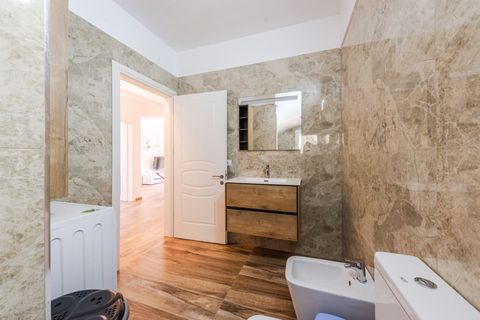 Bathroom 1 (Ground Floor)