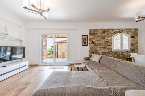 Living Room (Ground Floor)