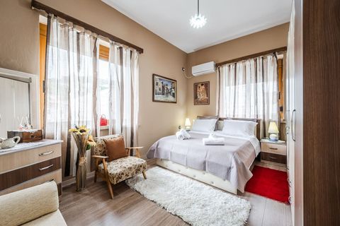 Bedroom with a double bed