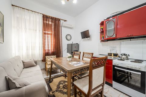 Fully-equipped kitchen and dining area
