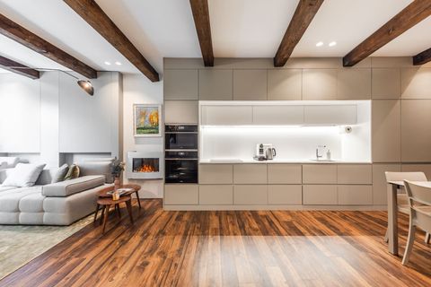 Fully-equipped kitchen (Ground floor)