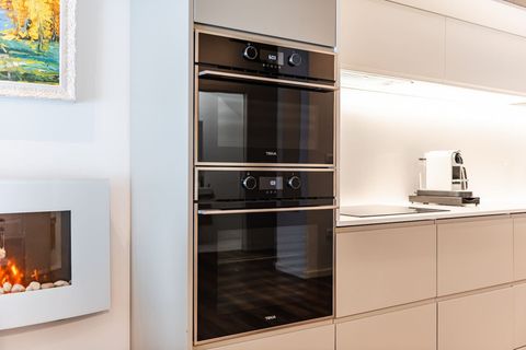 Fully-equipped kitchen details (Ground floor)