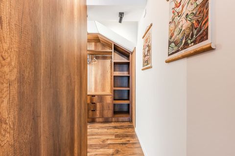 Bedroom 2 details (First floor)