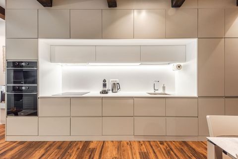 Fully-equipped kitchen (Ground floor)