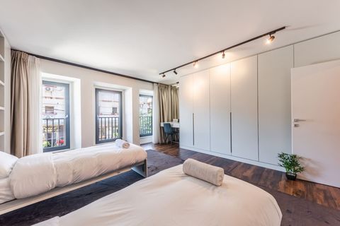 Bedroom 1 with two single beds (First floor)