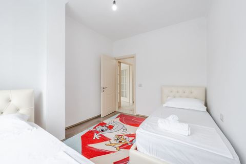 Bedroom 3 with two single beds