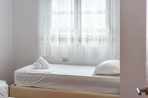 Bedroom 3 with two single beds