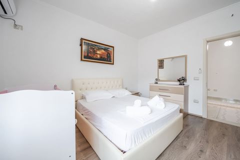 Bedroom 1 with a double bed (King Size)