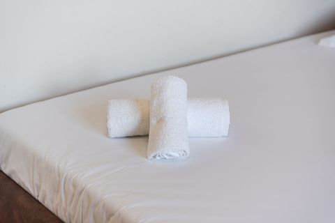 Bedroom 1 - Double Room (King Size)