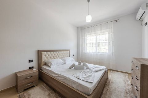 Bedroom with a double bed