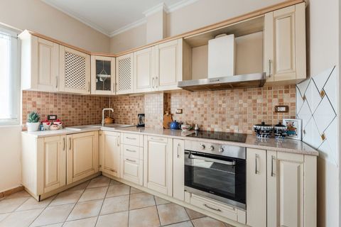 Fully-equipped kitchen