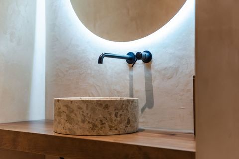 Half bathroom details (Ground floor)