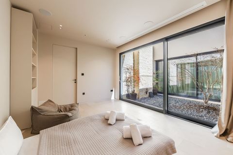 Bedroom 6 with 1 double bed (Movie theatre)