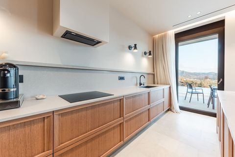 Fully-equipped kitchen