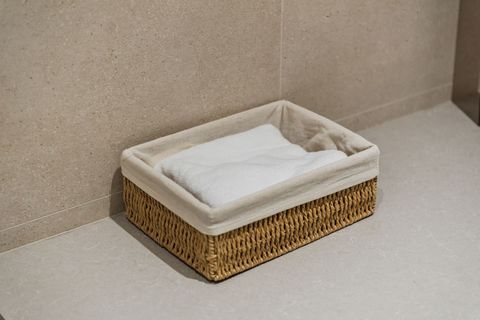 Bathroom 4 details (Ensuite to bedroom 4 | First floor)