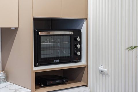 Fully-equipped kitchen details